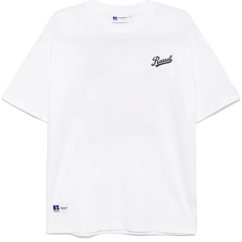 Футболка с вышивкой