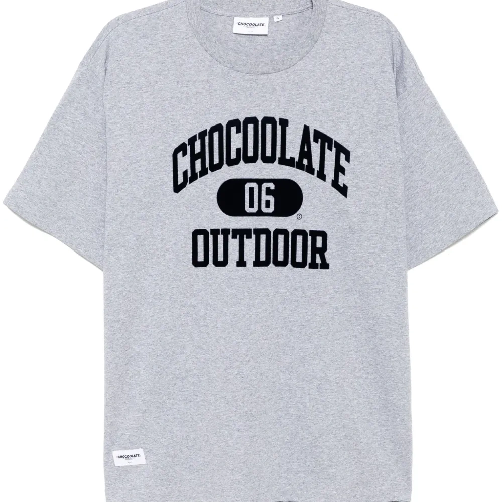 Футболка с логотипом