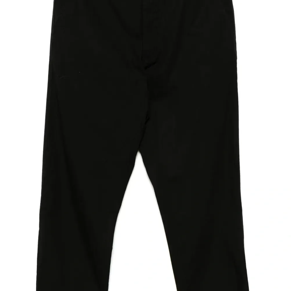 Брюки с вышитым логотипом Брюки с вышитым логотипом