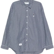 Рубашка с нашивкой-логотипом