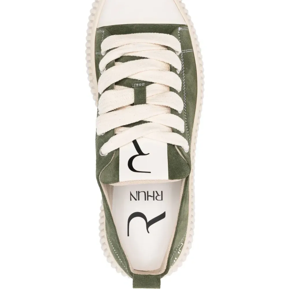 Кроссовки 2020