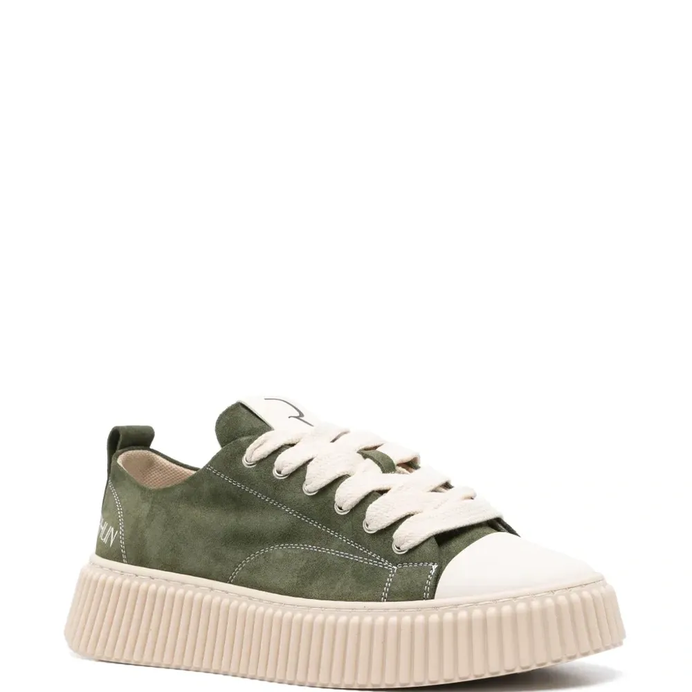 Кроссовки 2020