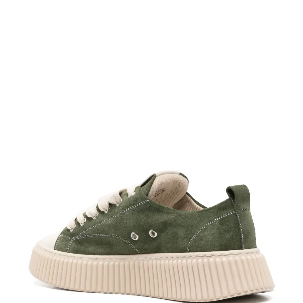 Кроссовки 2020