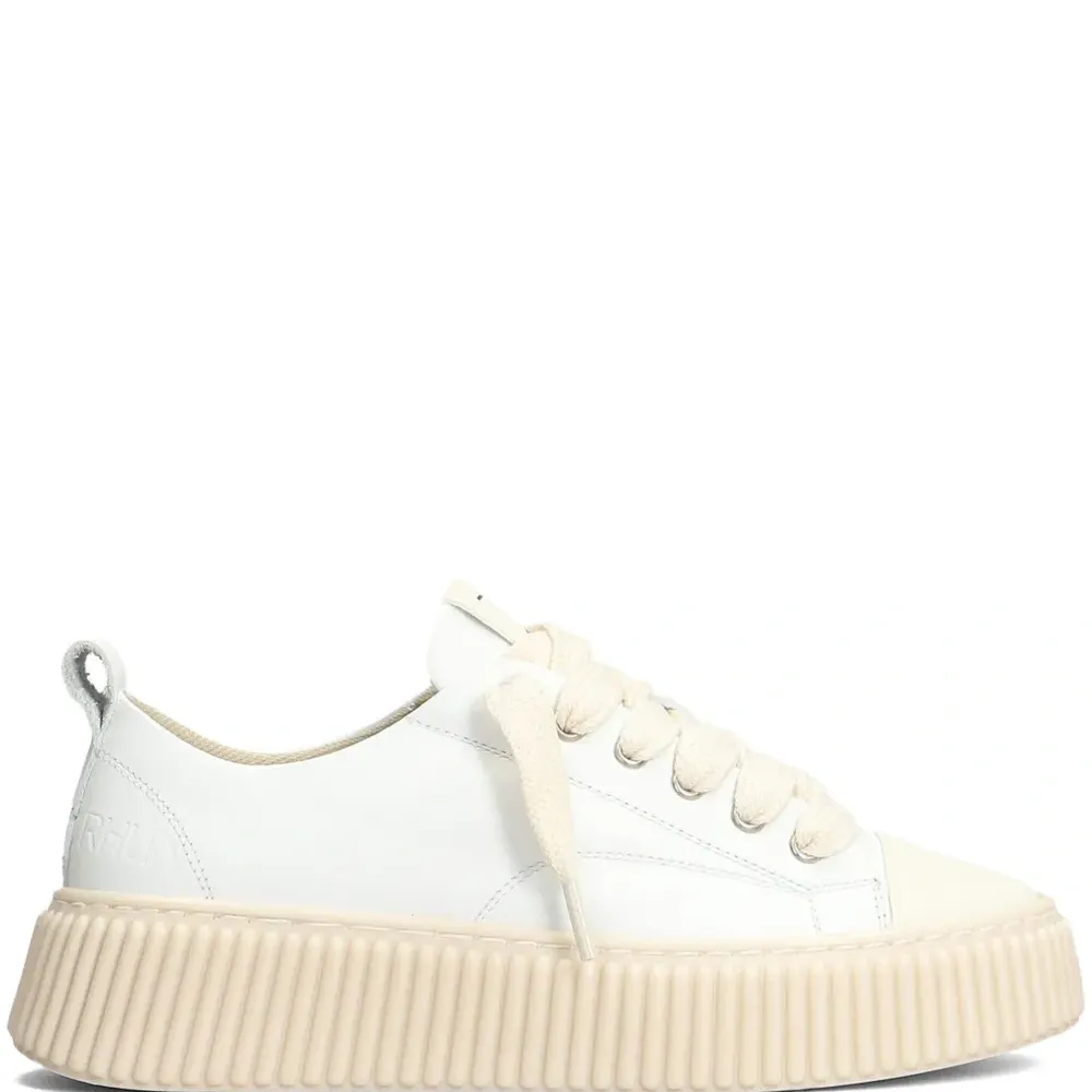 Кроссовки 2020