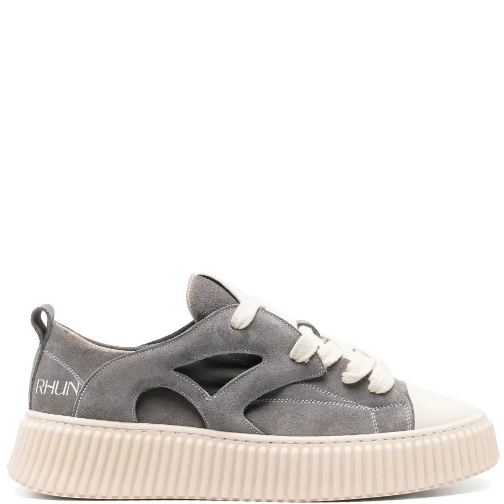 Кроссовки 2020