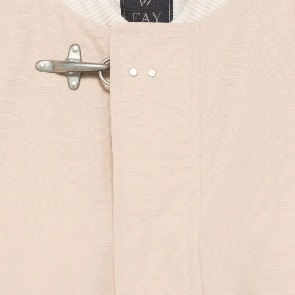 Бомбер с крючками Бомбер с крючками