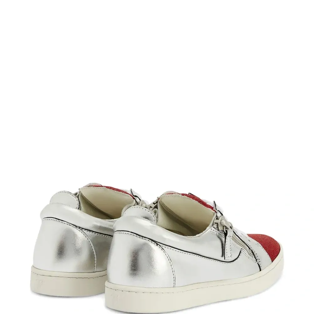 Кроссовки Nicki Кроссовки Nicki