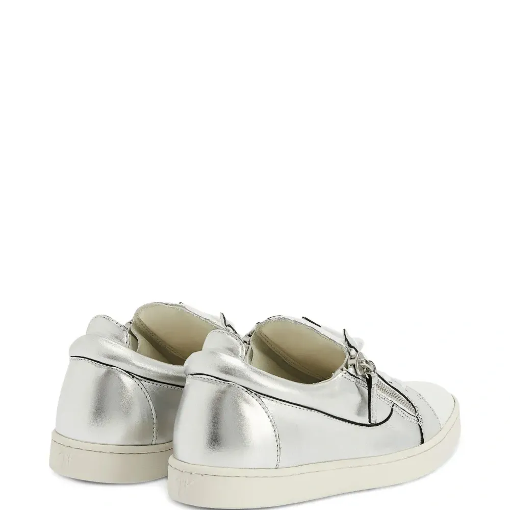 Кроссовки Nicki