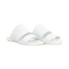 Кожаные сандалии