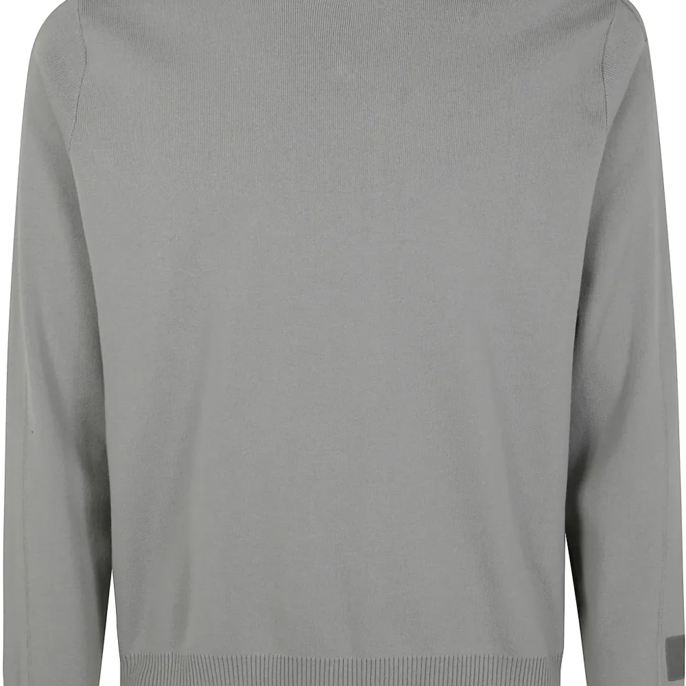 Джемпер с круглым вырезом