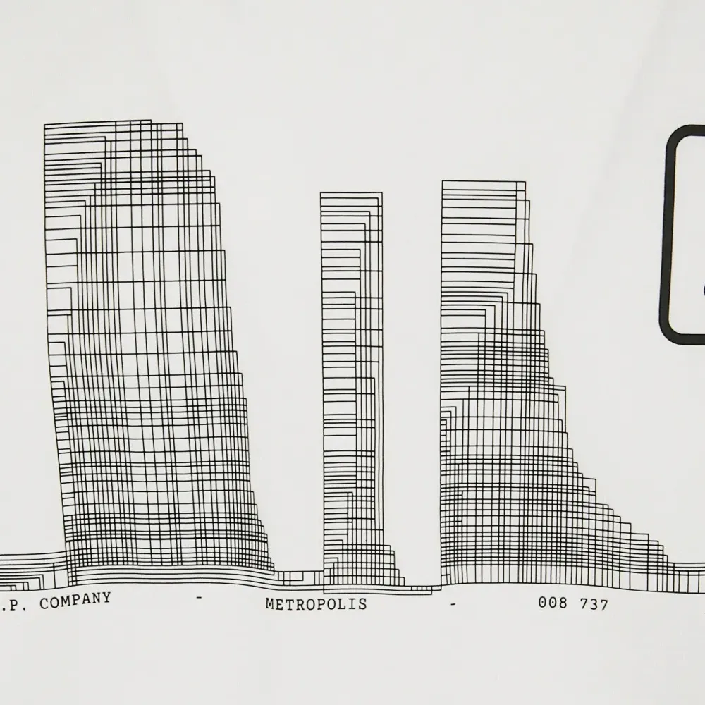 Футболка с логотипом