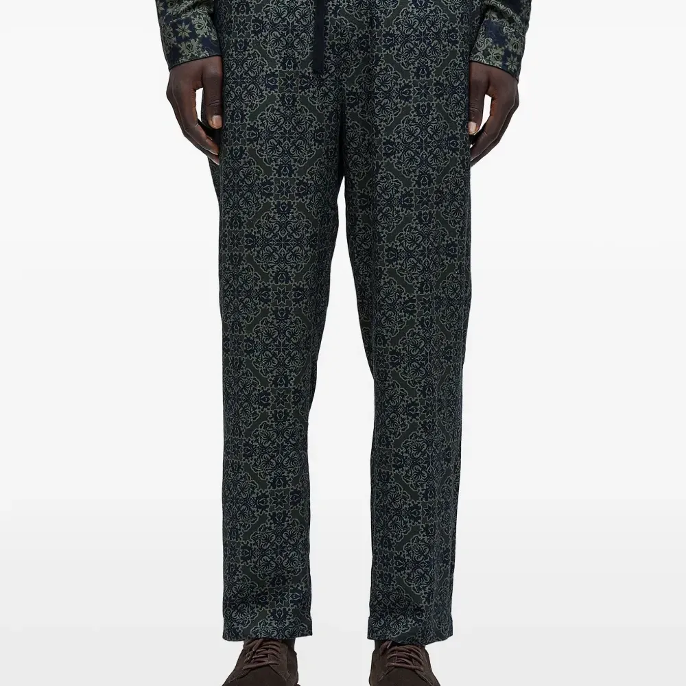 Брюки с кулиской и узором