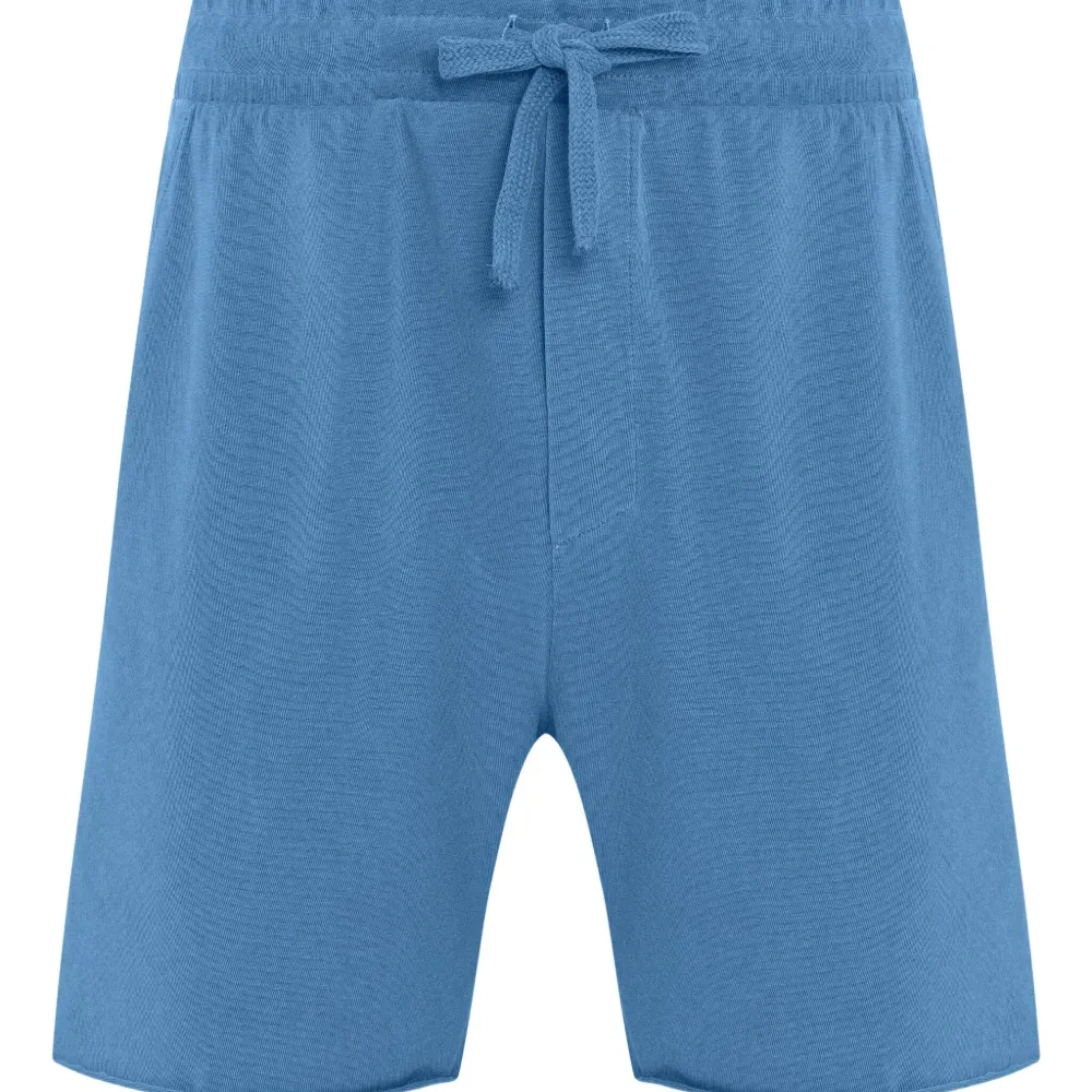 Спортивные шорты