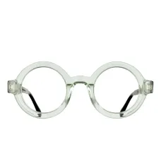 Очки в овальной оправе