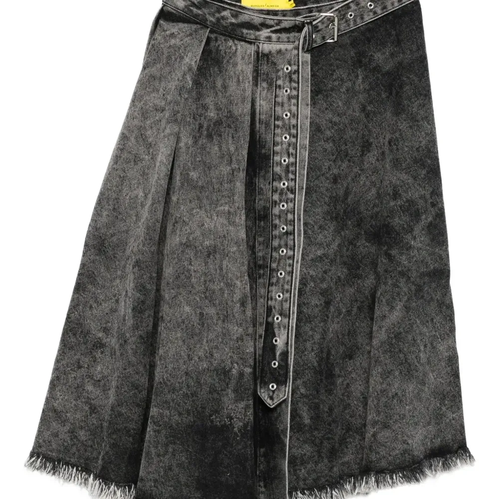 Джинсовая юбка с поясом