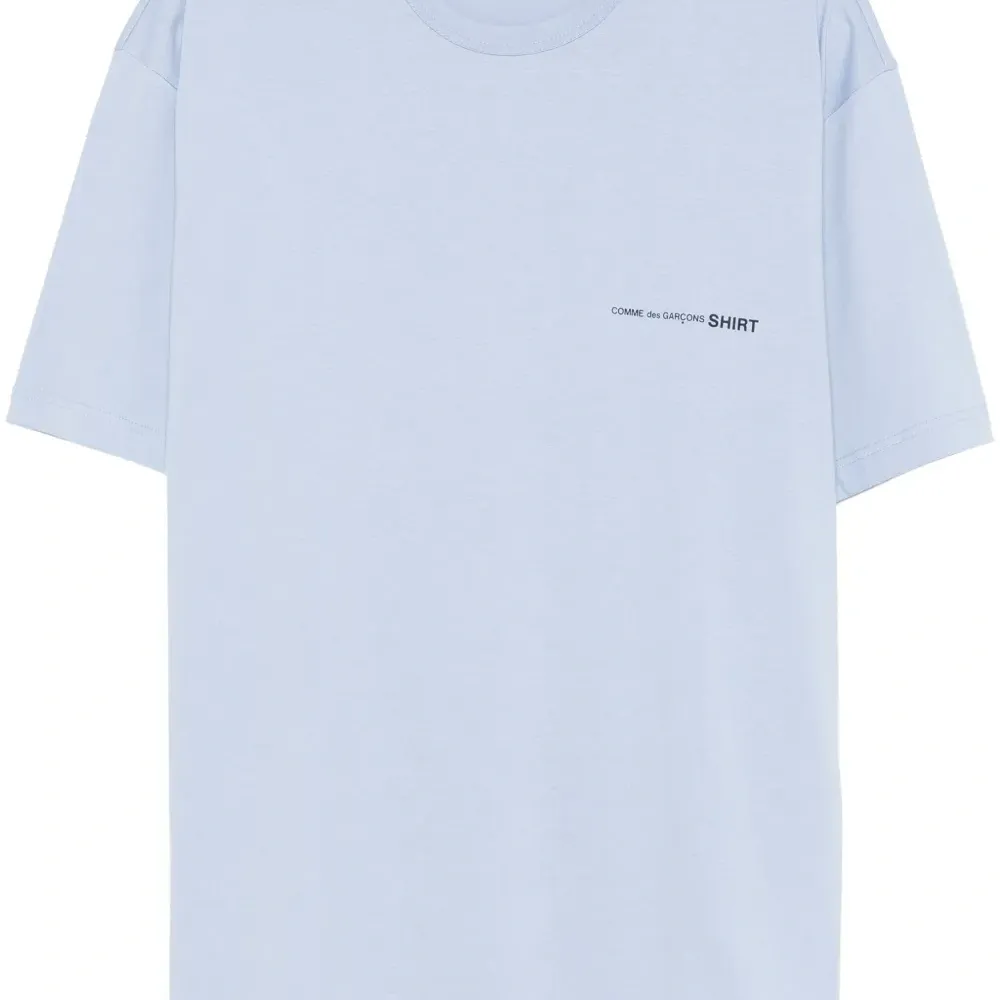 Футболка с логотипом