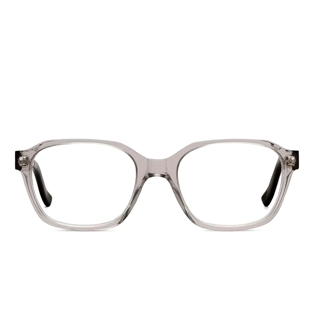 Очки в прямоугольной оправе