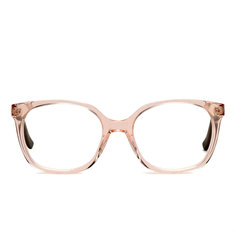 Очки в квадратной оправе