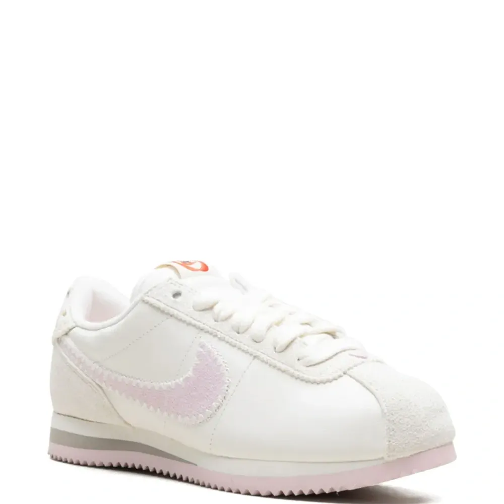 Кроссовки Cortez Valentine's Day - 2025