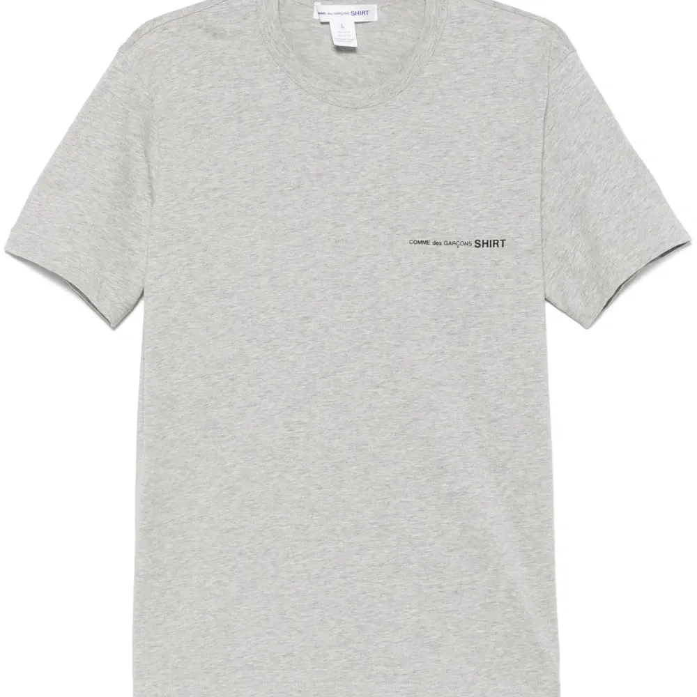 Футболка с логотипом