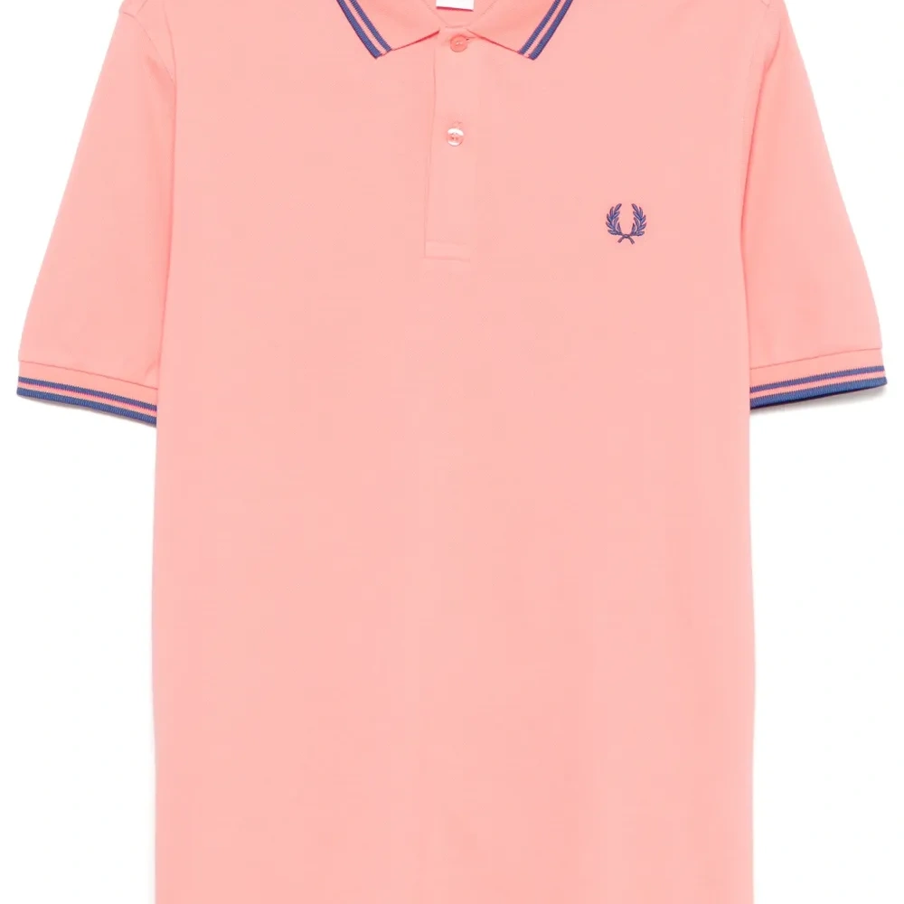 Рубашка поло с вышитым логотипом из коллаборации с Fred Perry