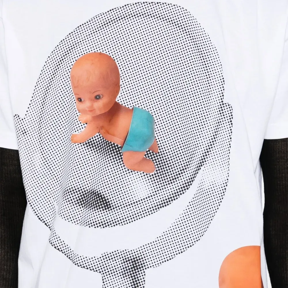 Футболка с графичным принтом