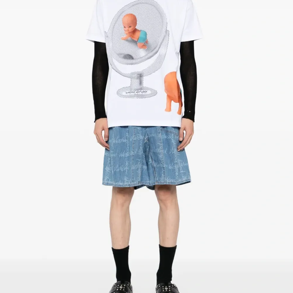 Футболка с графичным принтом