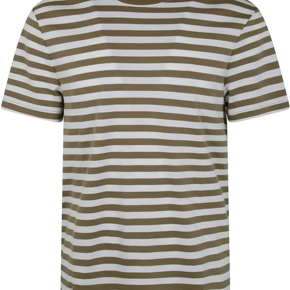 Футболка в полоску