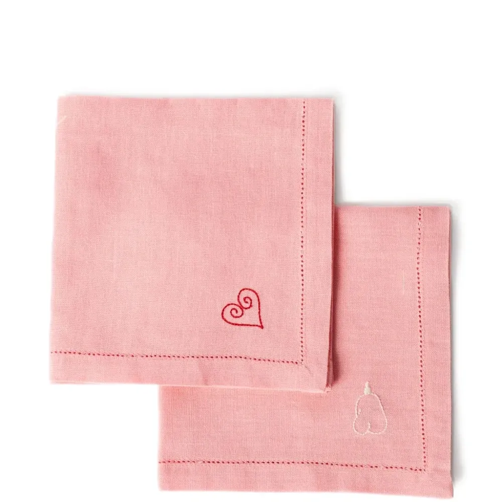 набор из четырех салфеток с вышивкой