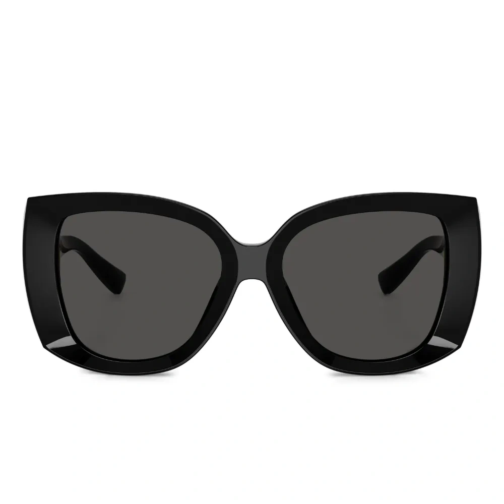 Солнцезащитные очки в массивной оправе