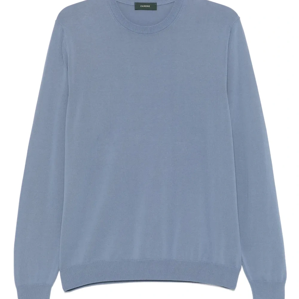 Свитер с круглым вырезом