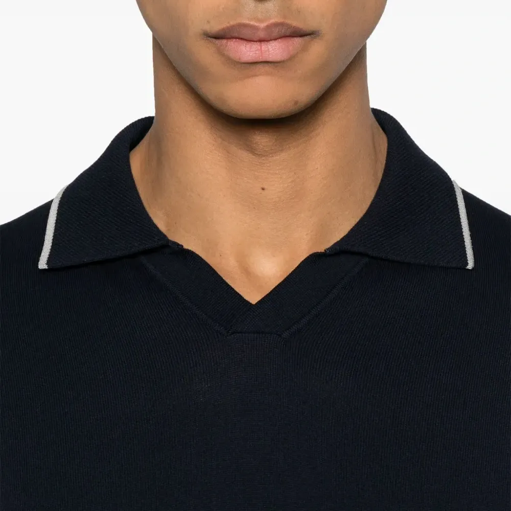 Футболка тонкой вязки