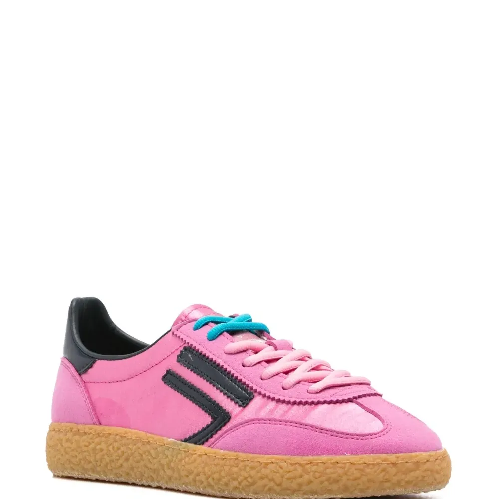 Кроссовки Wild Strawberry