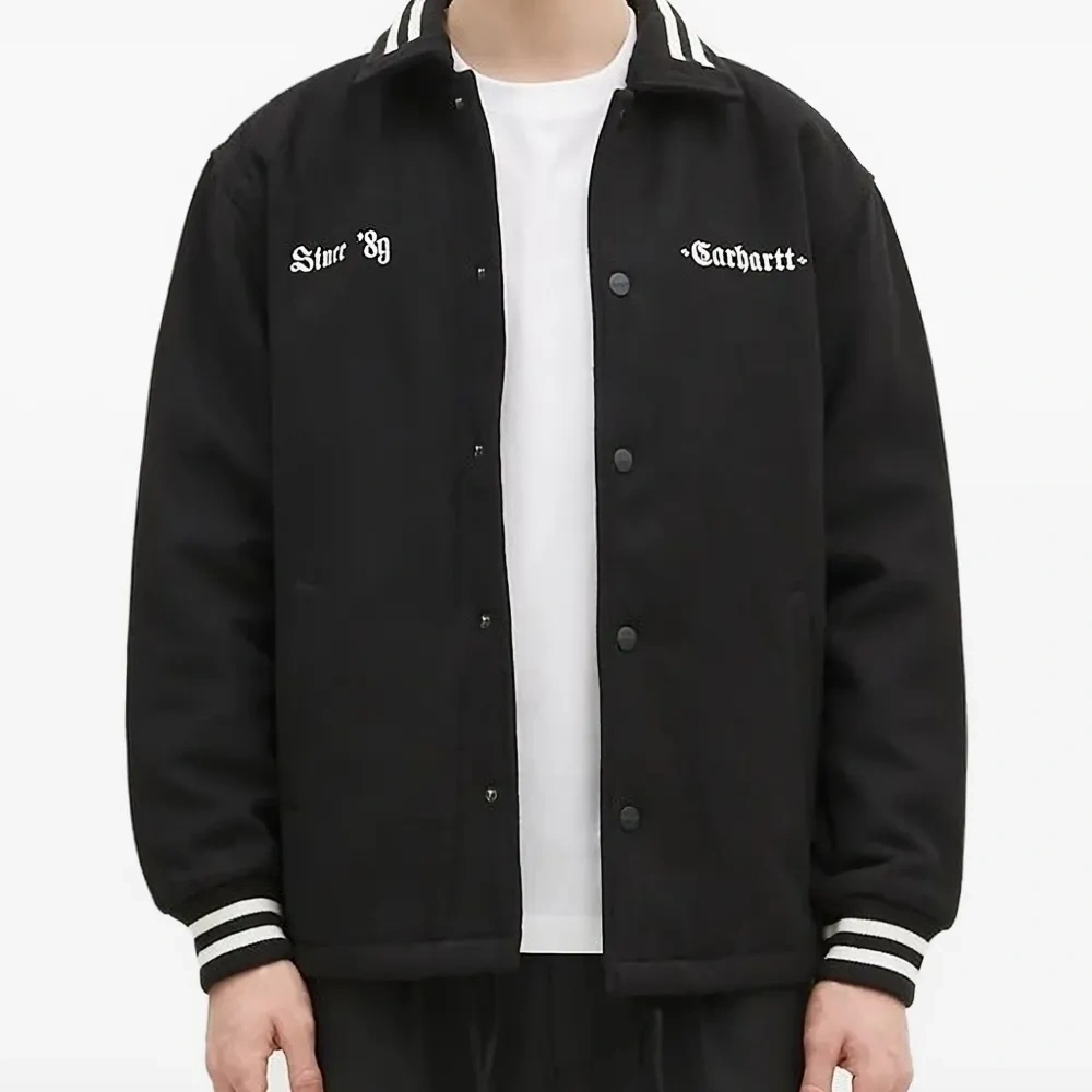 Куртка с вышивкой