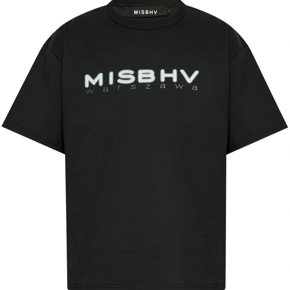 Футболка с логотипом