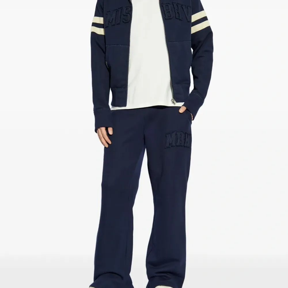 Футболка с логотипом Футболка с логотипом