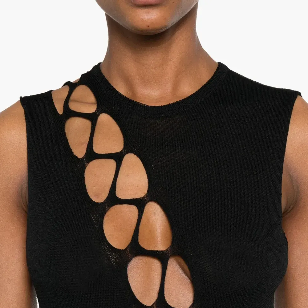 Платье тонкой вязки