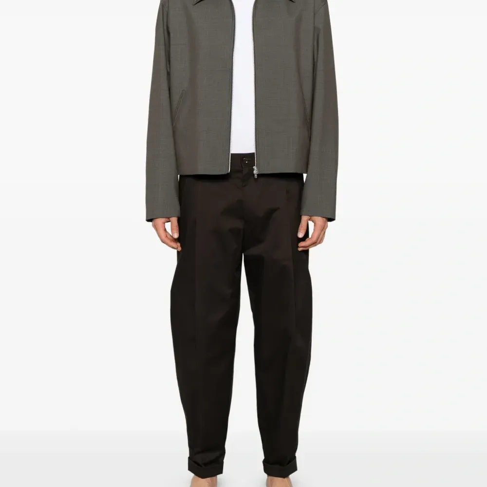 Футболка с круглым вырезом