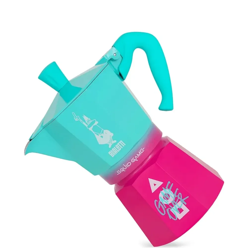 Кофеварка для эспрессо из коллаборации с Squid Game