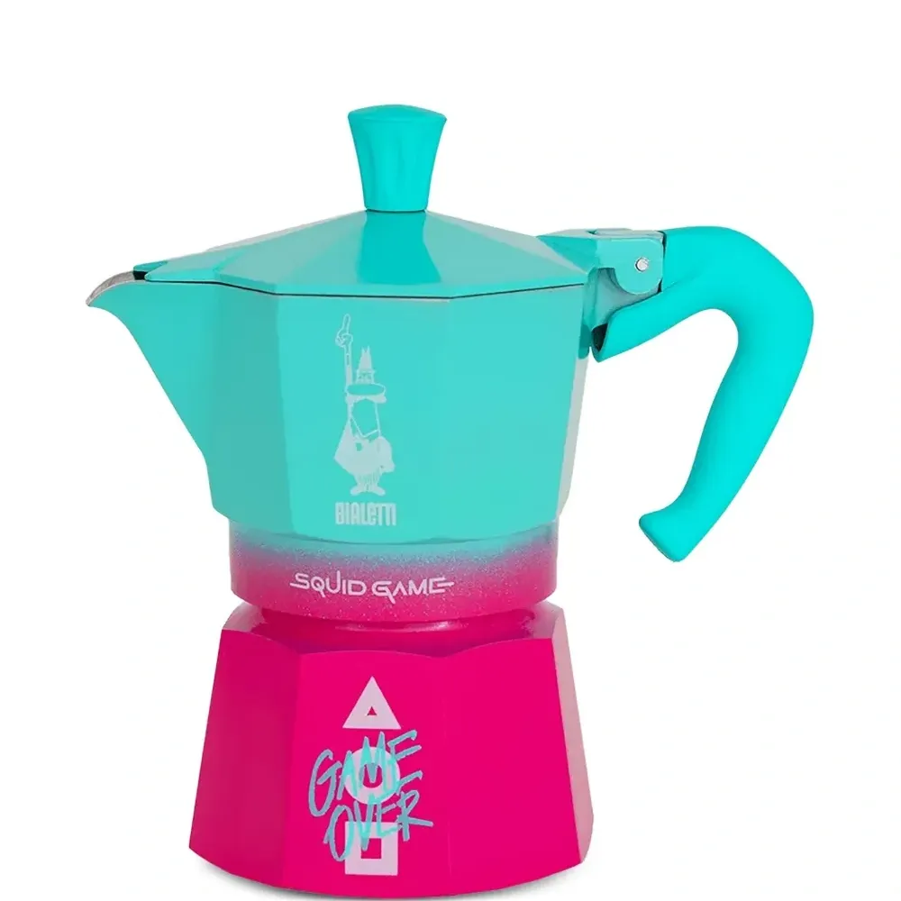 Кофеварка для эспрессо из коллаборации с Squid Game