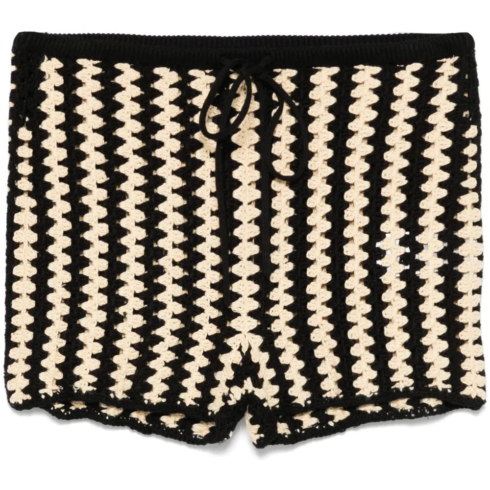 Шорты в технике кроше