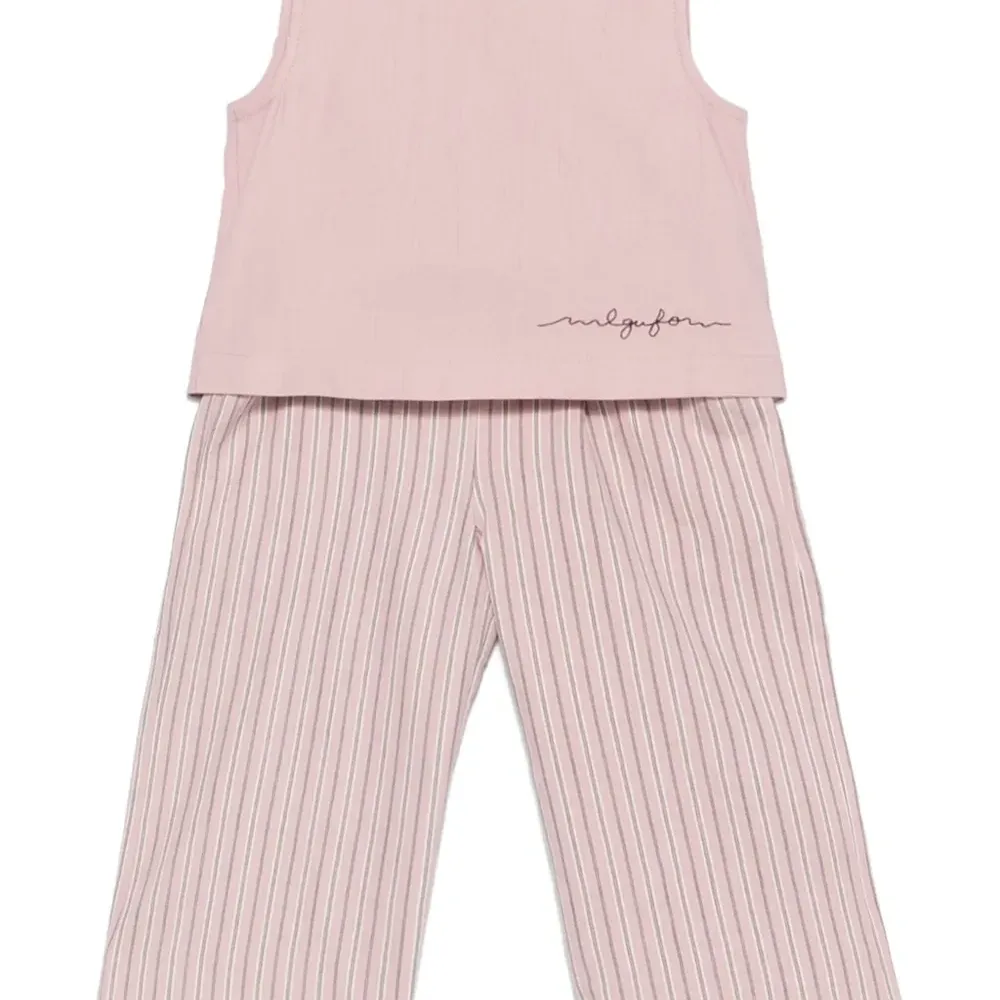 Комплект из полосатой рубашки и брюк Комплект из полосатой рубашки и брюк