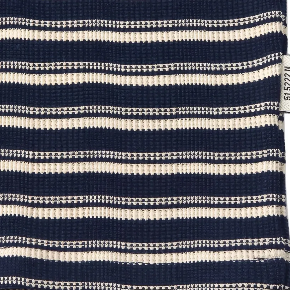 Полосатая футболка с короткими рукавами Полосатая футболка с короткими рукавами