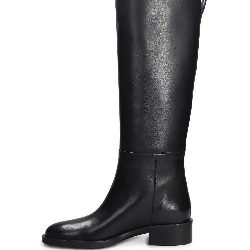 кожаные ботинки