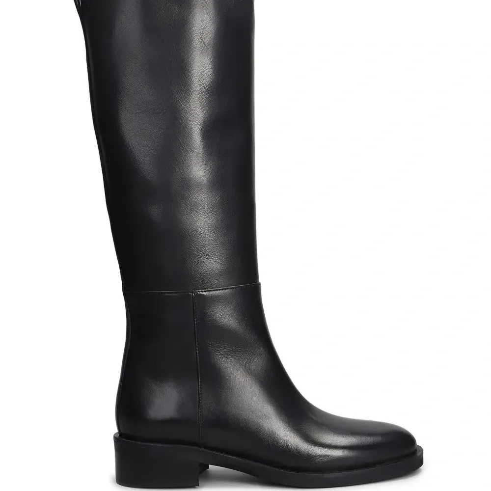 кожаные ботинки