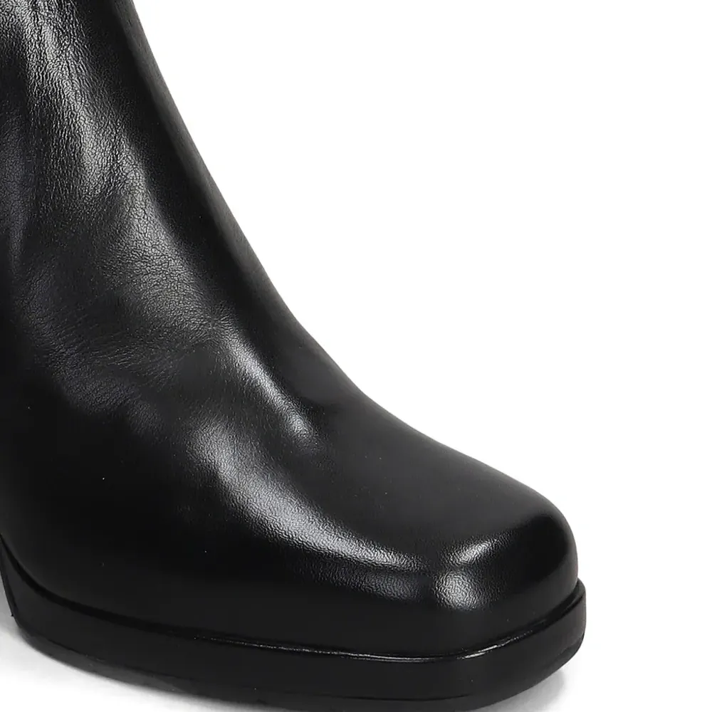 Ботильоны на каблуке