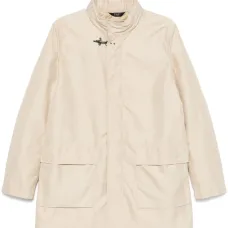 Непромокаемая куртка