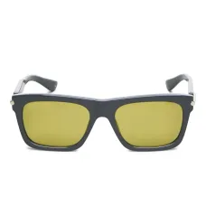 Солнцезащитные очки в прямоугольной оправе Солнцезащитные очки в прямоугольной оправе