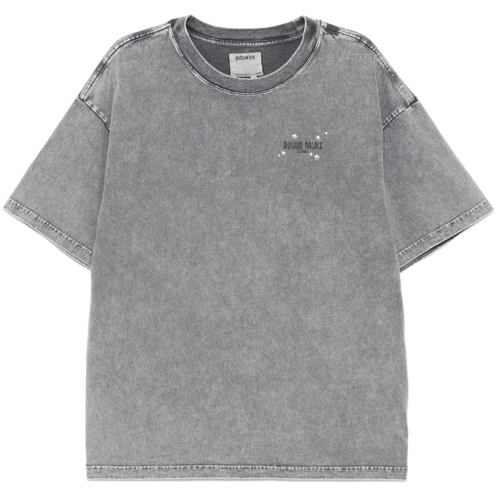 Футболка с логотипом