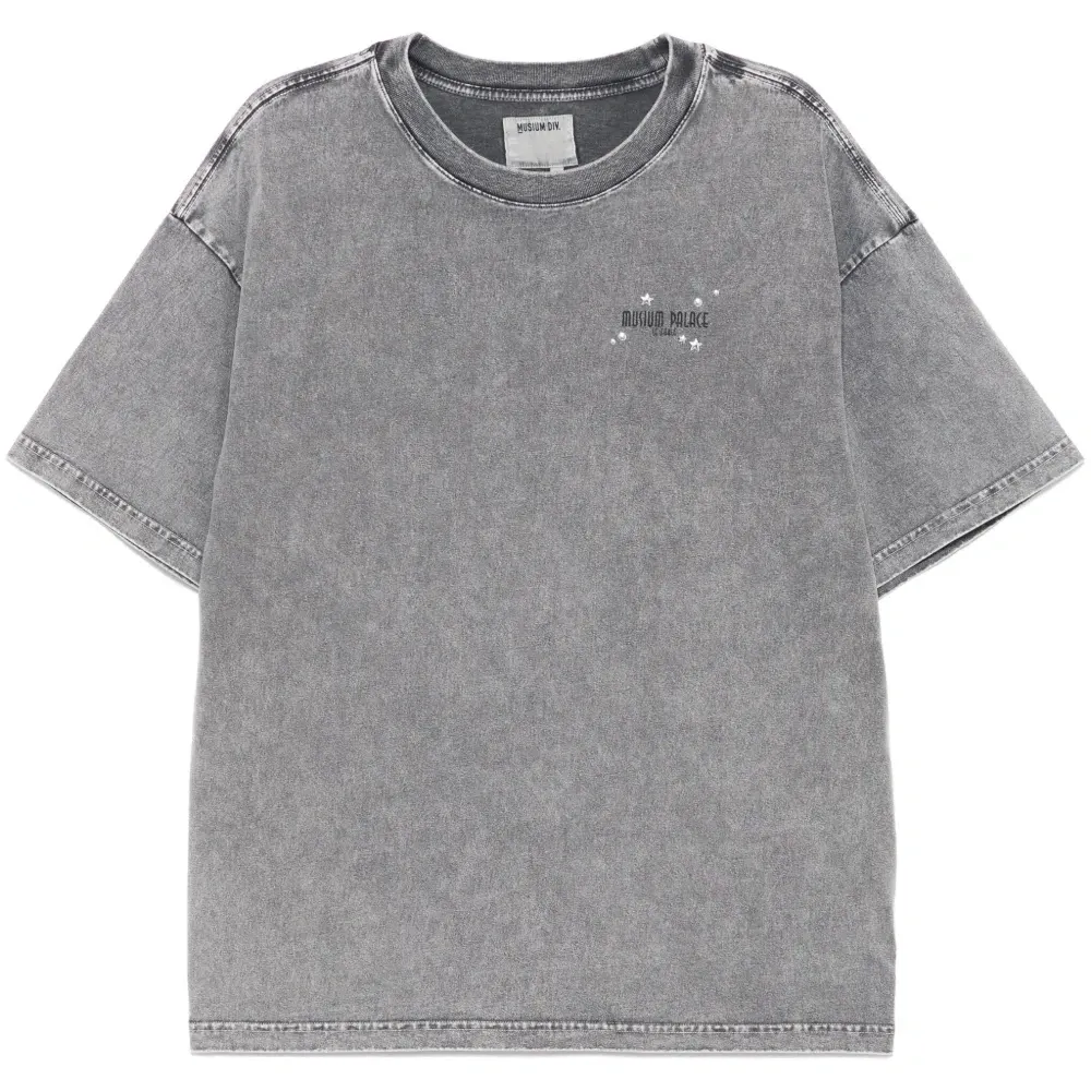 Футболка с логотипом